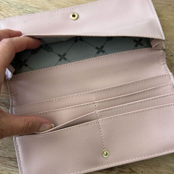 Kate spade blush wallet. - Picture 3 of 6